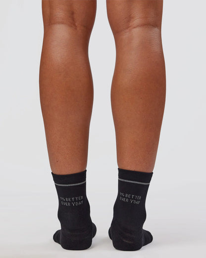 Black-Reflective