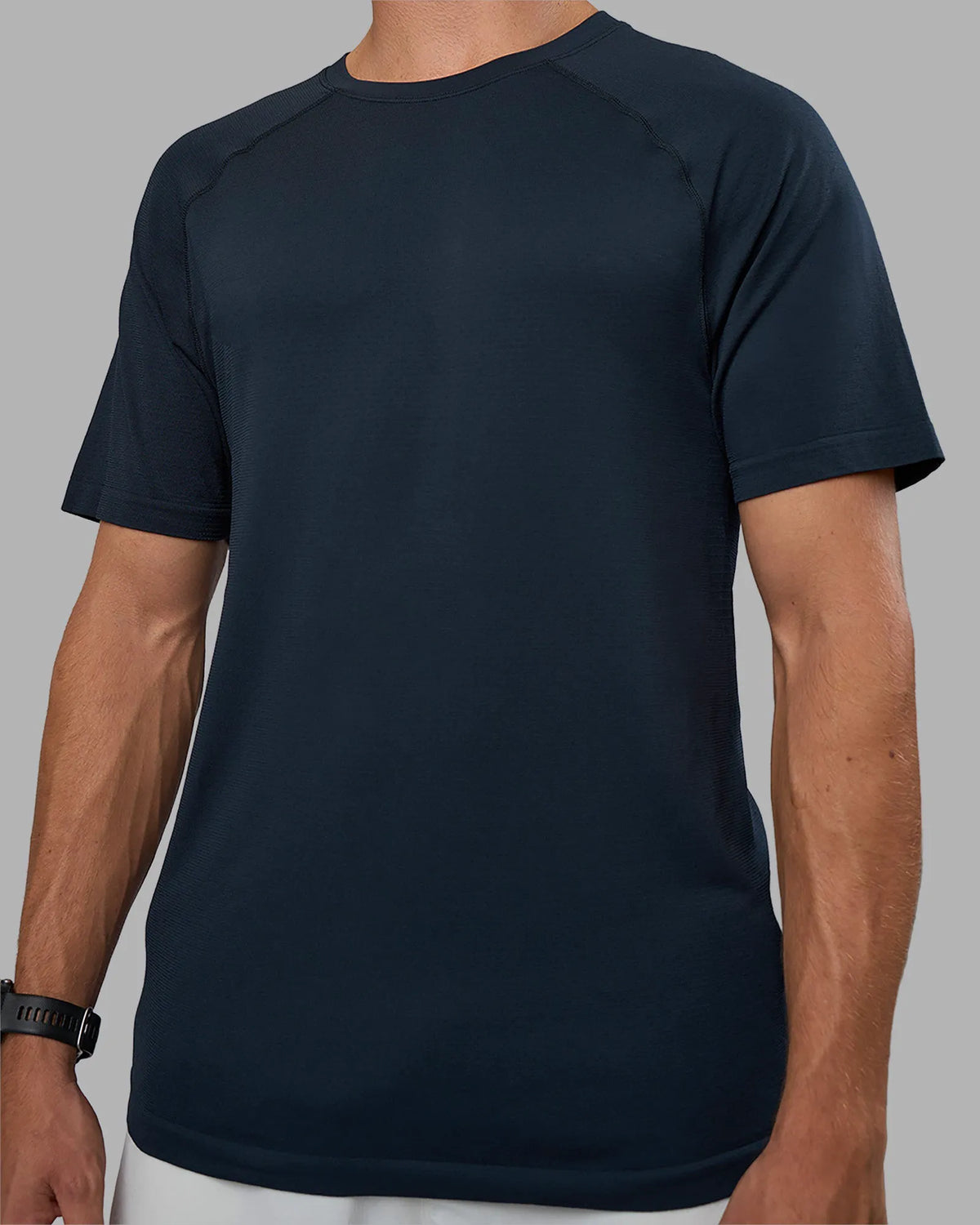 AeroFLX+ Seamless Tee - Navy/Navy