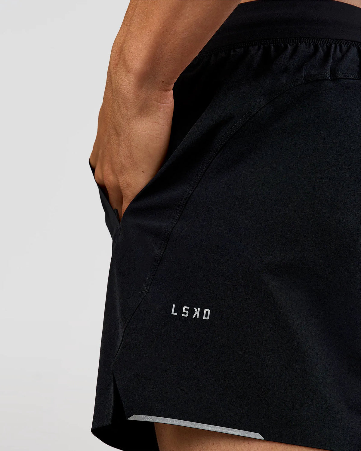 Black-Reflective